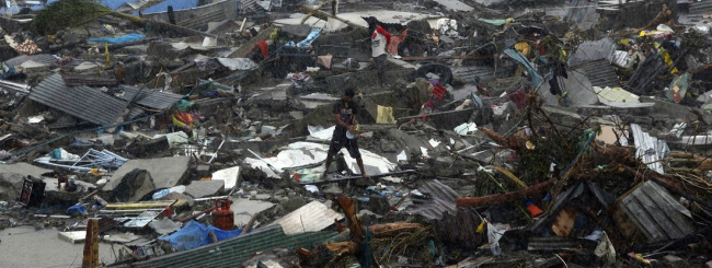 CompassionArt, Typhoon Haiyan, Philippines, Rev John Queripel